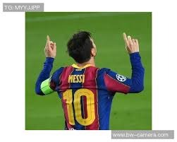 拜仁慕尼黑莱万多夫斯基帽子戏法