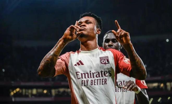 是篮下终结 是篮下终结